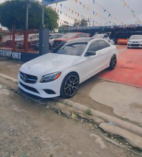 Usado 2019 Mercedes C-Class